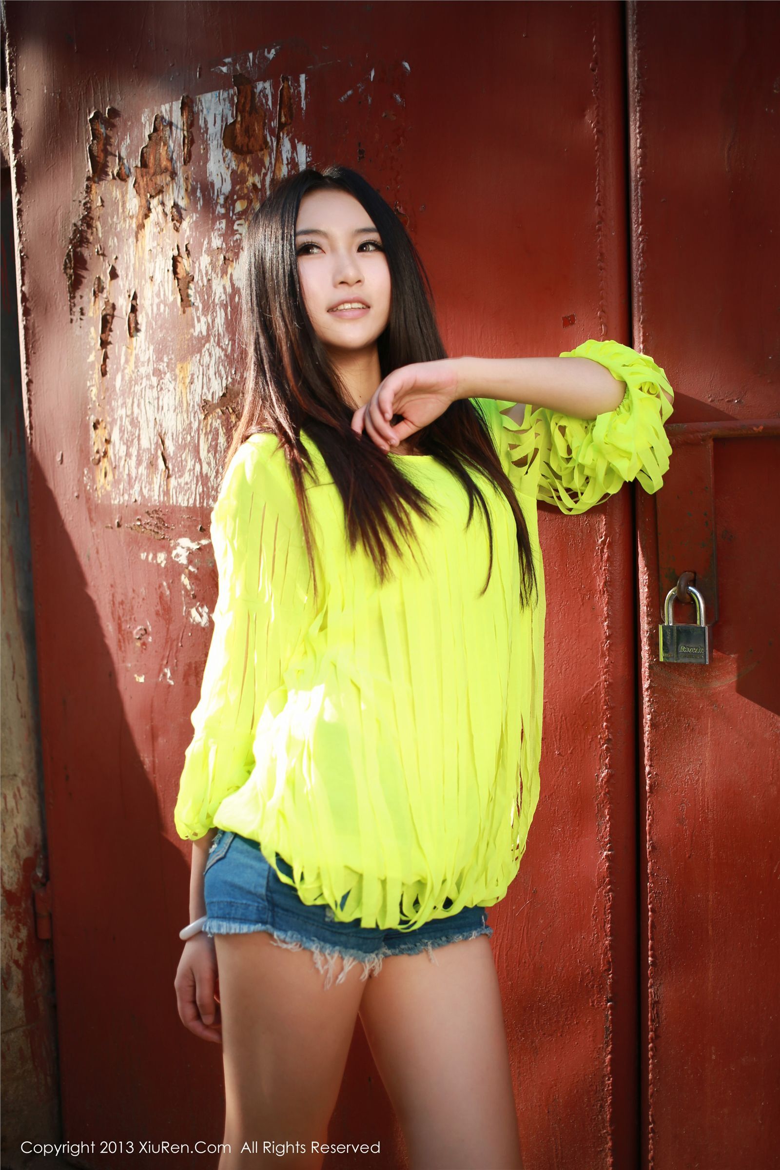 [秀人] 2013.09.24 MOON嘉依